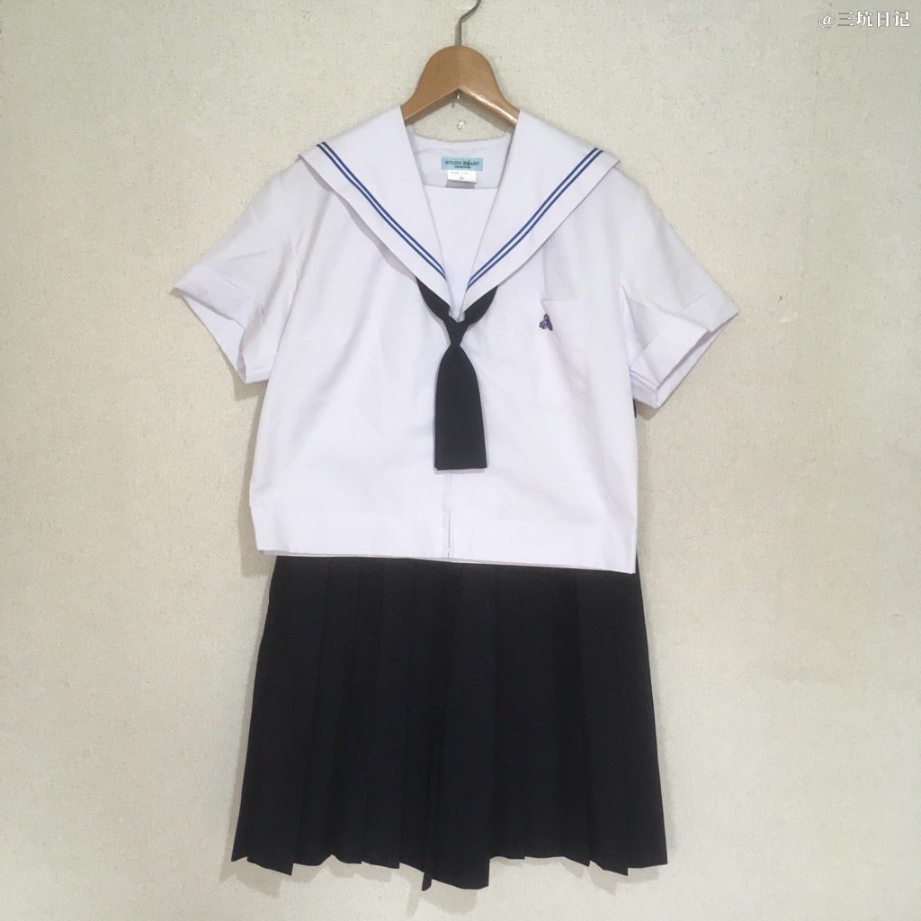 三重県名張市立名張中学校校服制服照片图片2